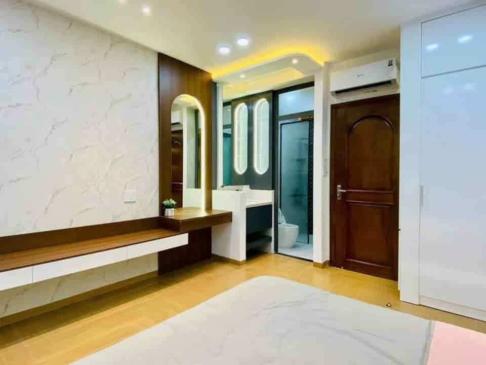 Bán nhà trả nợ dt 60m2 Trần Văn Đang, Q3, giá 1 tỷ350tr, shr