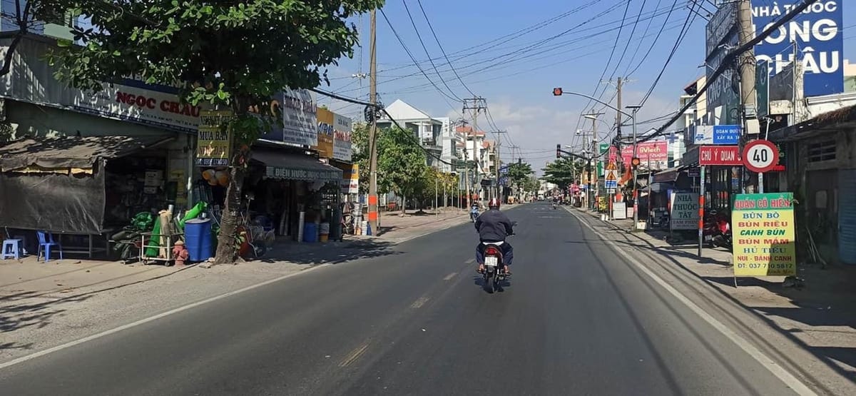 Cần bán nhà đường Nguyễn Văn Tăng, Q9,120m2, mặt đường kinh doanh 8m, giá 8 tỷ