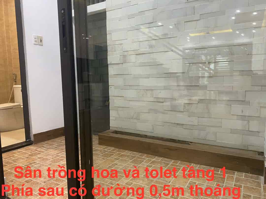 Bán nhà mặt tiền 3 tầng 40 Nguyễn Văn Thủ,ngang 5m, hướng nam đối diện công viên, full nội thất vào ở ngay