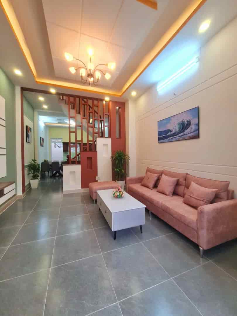 Bán nhà Thạnh Xuân, hẻm rộng, 3 lầu, quận 12, 63m2, 4.x tỷ