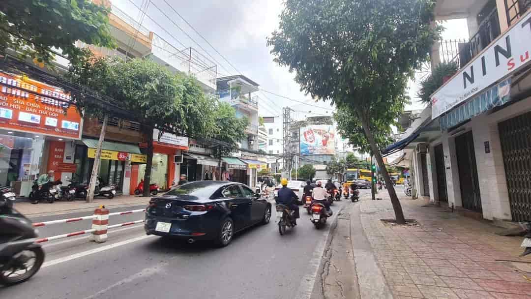 Bán nhà 3 tầng mặt tiền đường Nguyễn Thị Minh Khai Nha Trang giá 8,5 tỷ