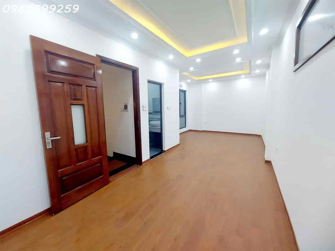 Nhà 5 tầng, thang máy, ô tô 10m, view đẹp 3 mặt thoáng, Mỹ Đình, diện tích 57m², xây mới