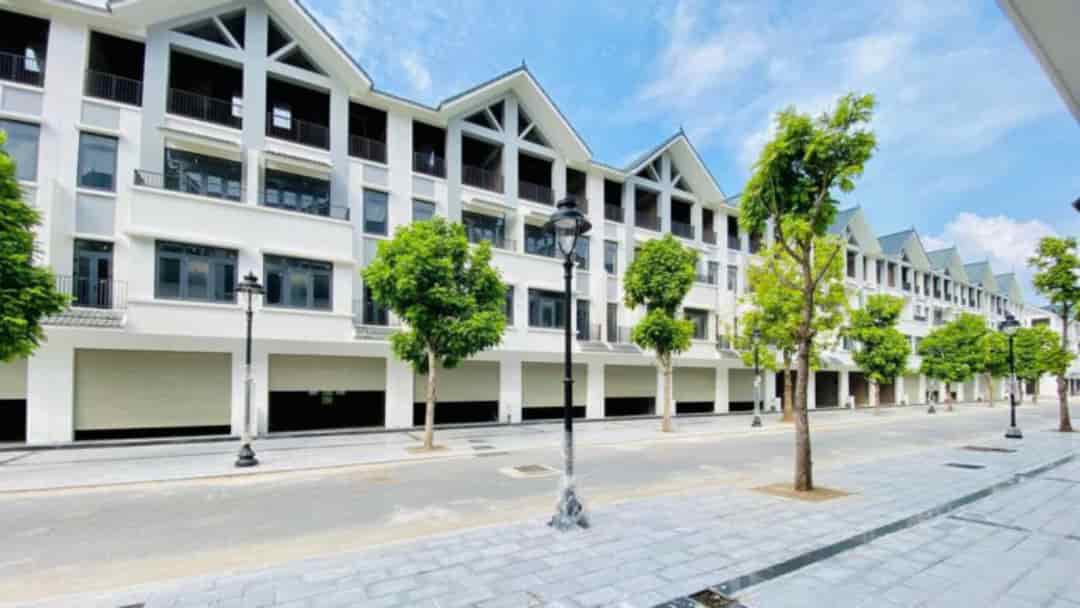 Bán gấp cắt lỗ , bán nhà Liền kề 10, 100m2, đường 12m KĐT Hinode Royal Park, Kim Chung Di Trạch , giá tốt