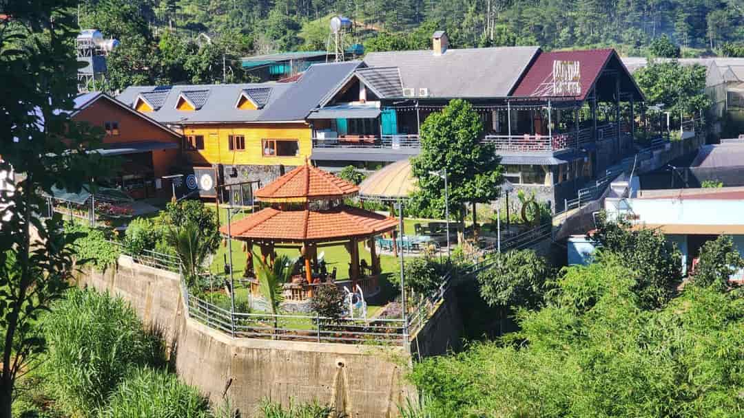 Villa Homestay ngay Đèo Prenn, sát bên Tea Resort, cách cao tốc 500m.