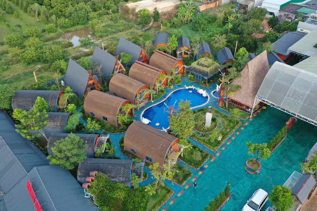 CHUYỂN NHƯỢNG DỰ ÁN RESORT LÂM ĐỒNG. Mặt tiền Quốc lộ 20, dưới chân đèo Bảo Lộc, gần Đại Tùng Lâm Hoa Sen.