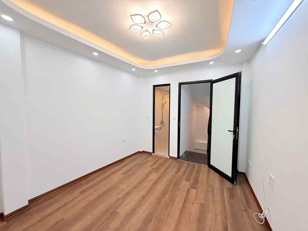 Bán nhà 30m² 4 tầng, ngõ 8/3, Hai Bà Trưng, 4.7 tỷ, sổ đỏ
Bán nhà 2PN, 3WC, 30m², ngõ 8/3, Hai Bà Trưng, 4.7