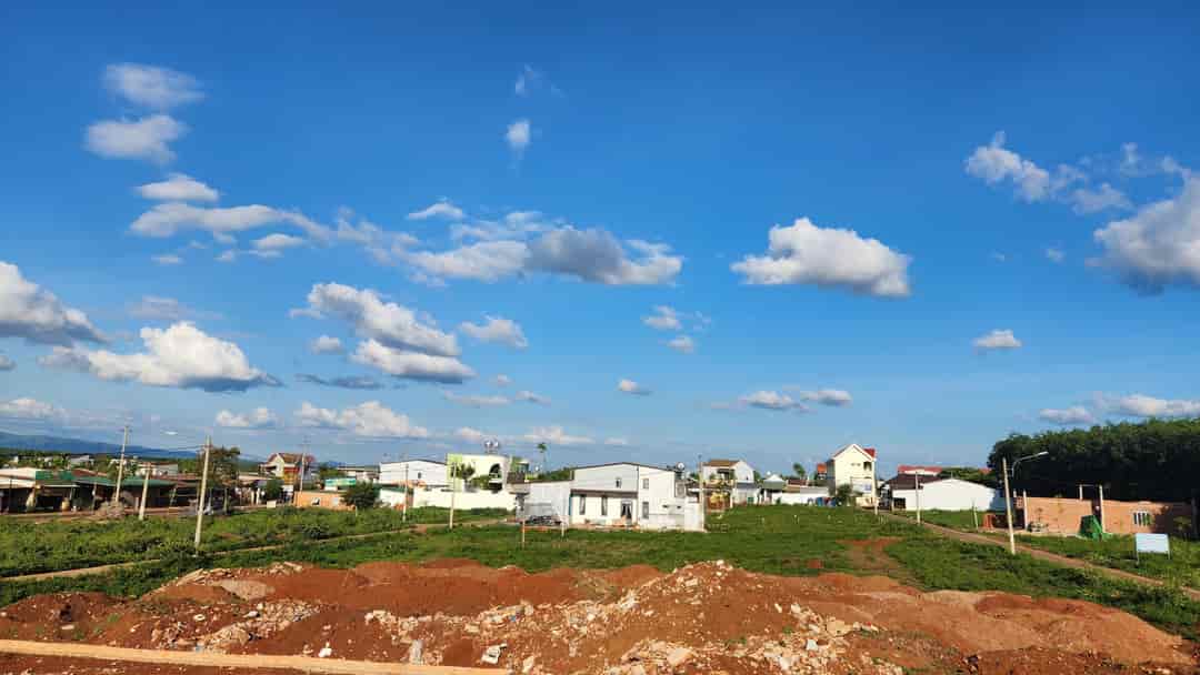 Đất thổ cư trung tâm hành chính mới huyện Krong Năng, chỉ 5.5tr/m2