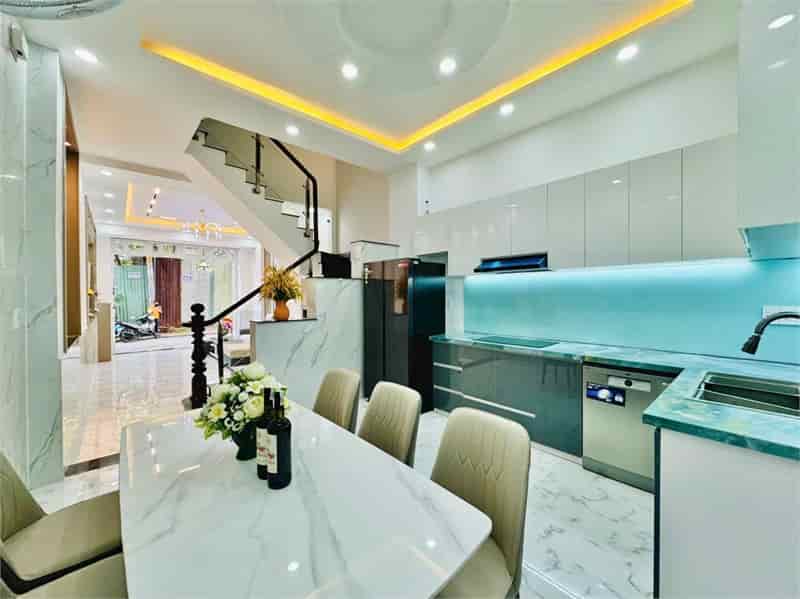 Nhà mới 4 tầng, đường 10m, ngay DreamHome, Phạm Văn Chiêu, Gò Vấp