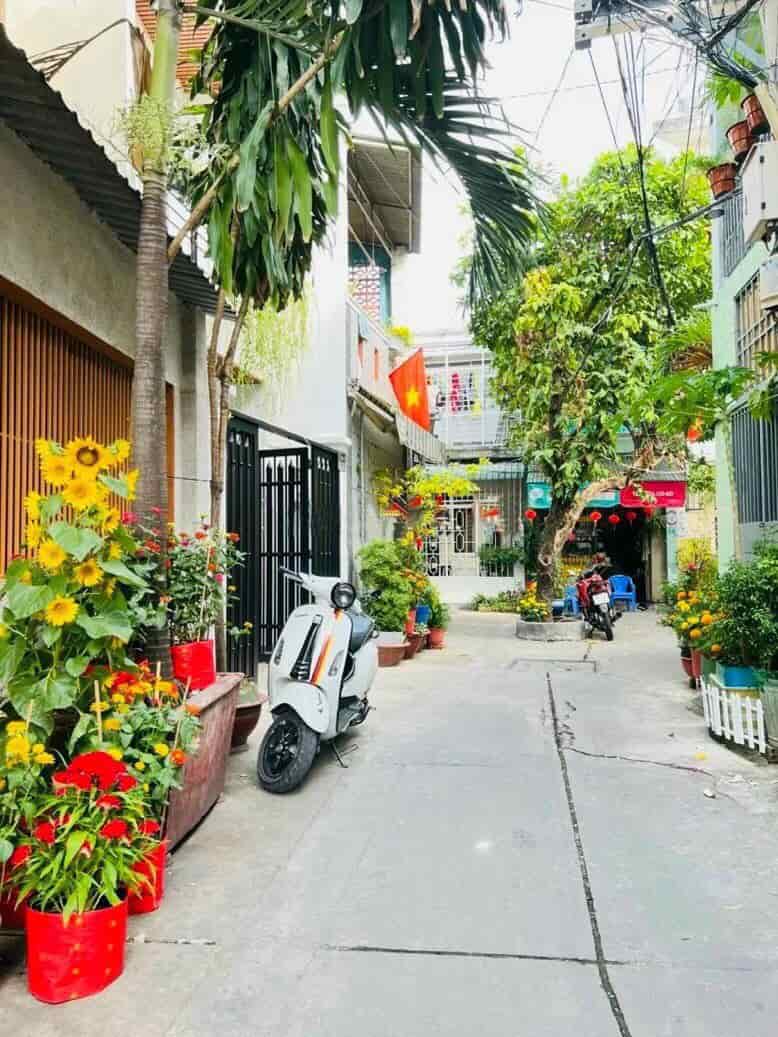 Chị Tú bán nhà giá 1 tỷ 470 đường Nơ Trang Long P7 Bình Thạnh, DT 34m2 sổ hồng riêng