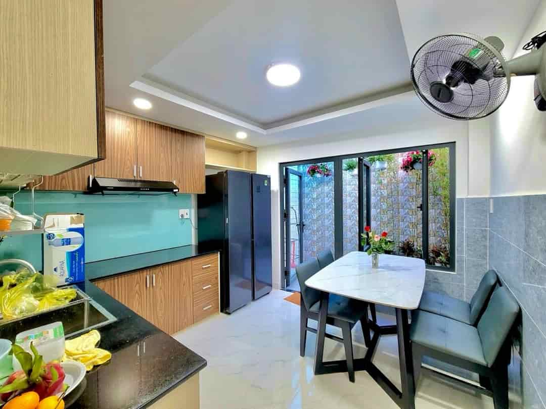 Đại hạ giá nhà đường Nguyễn Thị Huỳnh, P8, Phú Nhuận. Giá 2 tỷ 650, diện tích 53m2 sổ hồng riêng