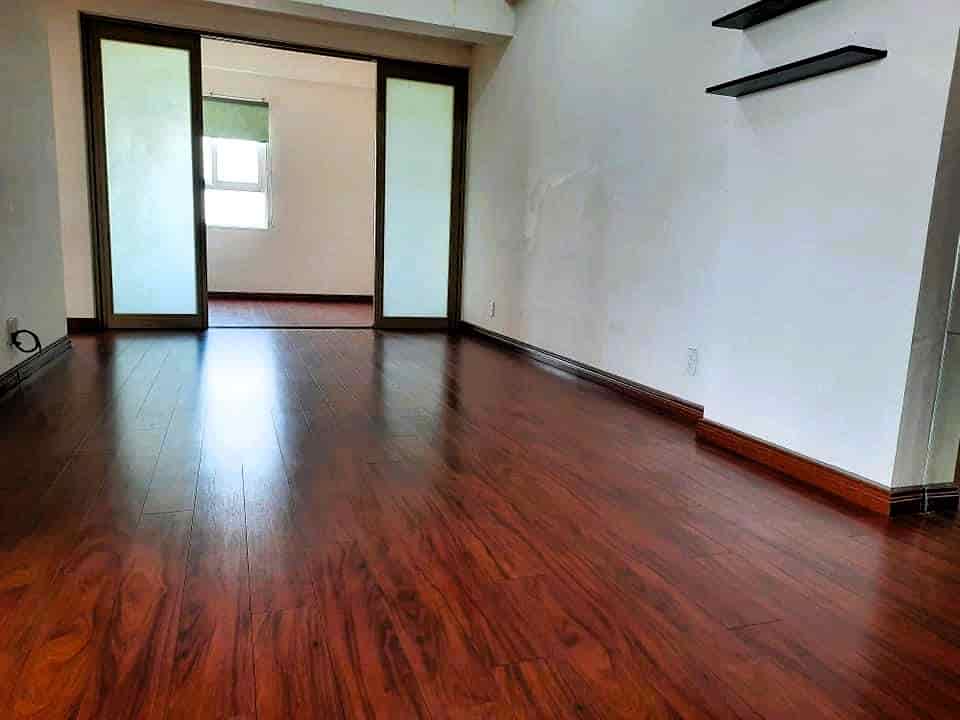 Cho thuê căn hộ 70m2, 3pn, tầng cao chung cư Sài Gòn Metro Park