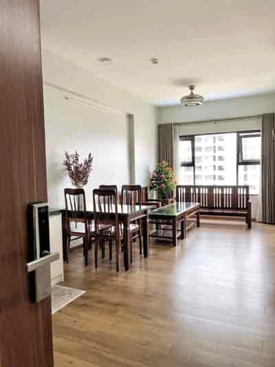 Cho thuê căn hộ 57m2, 2pn full nội thất tầng trung chung cư Flora Novia Linh Tây