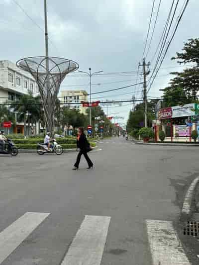 Nhà bán 3 mê mặt tiền đường Hà Huy Tập, Quy Nhơn