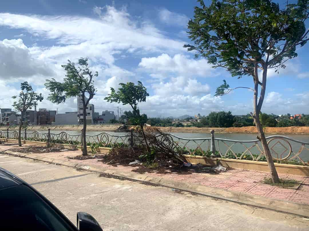 Bán nhà mặt tiền view sông Hà Thanh Quy Nhơn