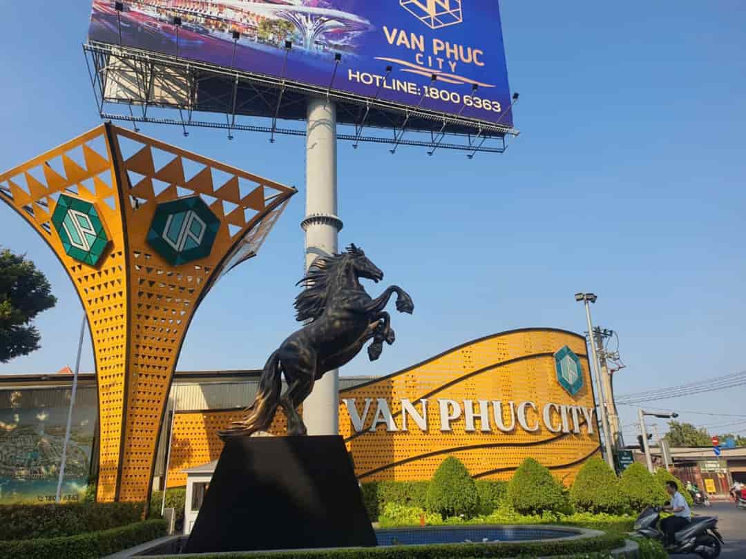 Siêu vị trí Vạn Phúc City, 1 hầm, 5 tầng, dtsd 1009m, thu nhập 1.6 tỷ/năm, giá 58 tỷ, bớt lộc