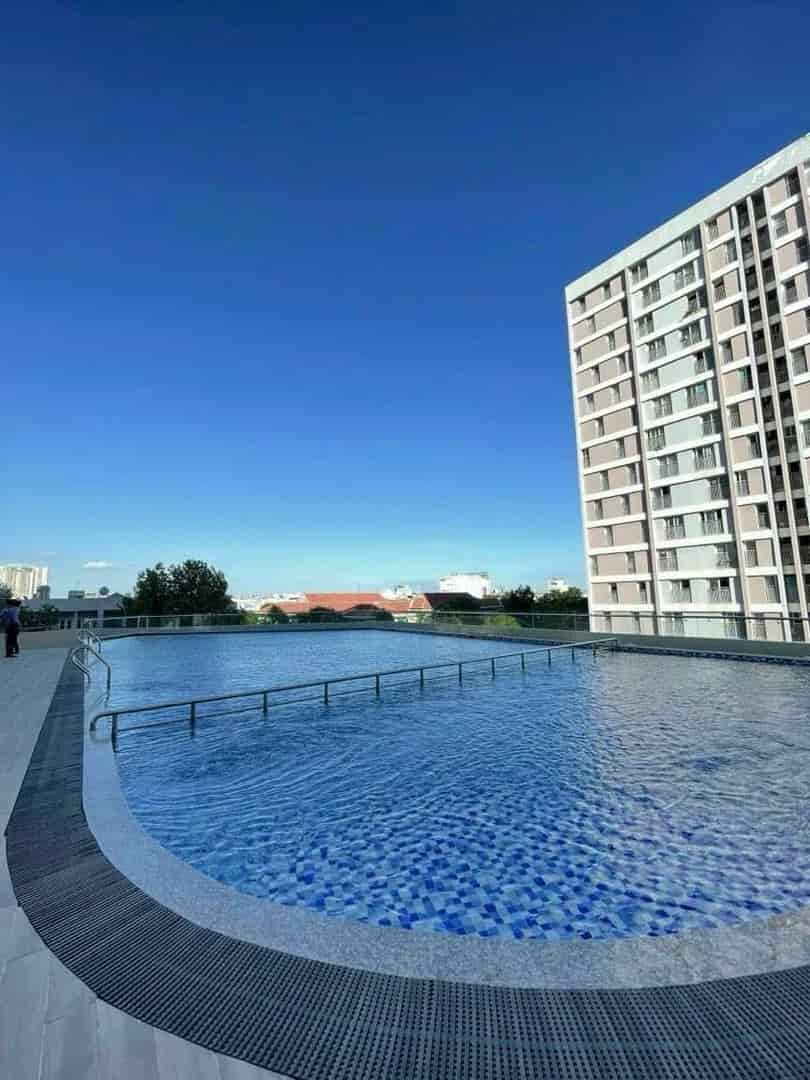 Bán căn hộ trung tâm Q2, giá 1,850 tỷ nhà đẹp 2PN 60m2, view hồ bơi, tầng đẹp.