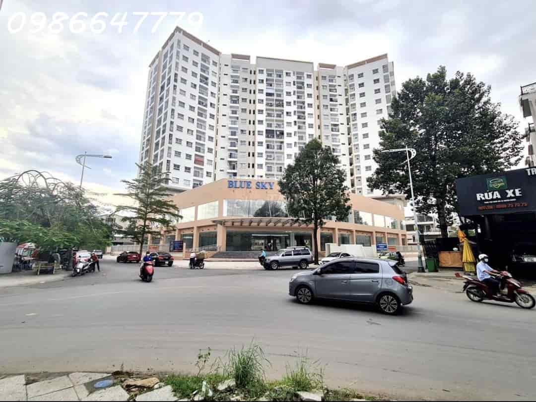 01 suất NOXH nội bộ từ chủ đầu tư, giá 1,850 tỷ nhà đẹp 2PN 60m2, view hồ bơi, tầng đẹp.