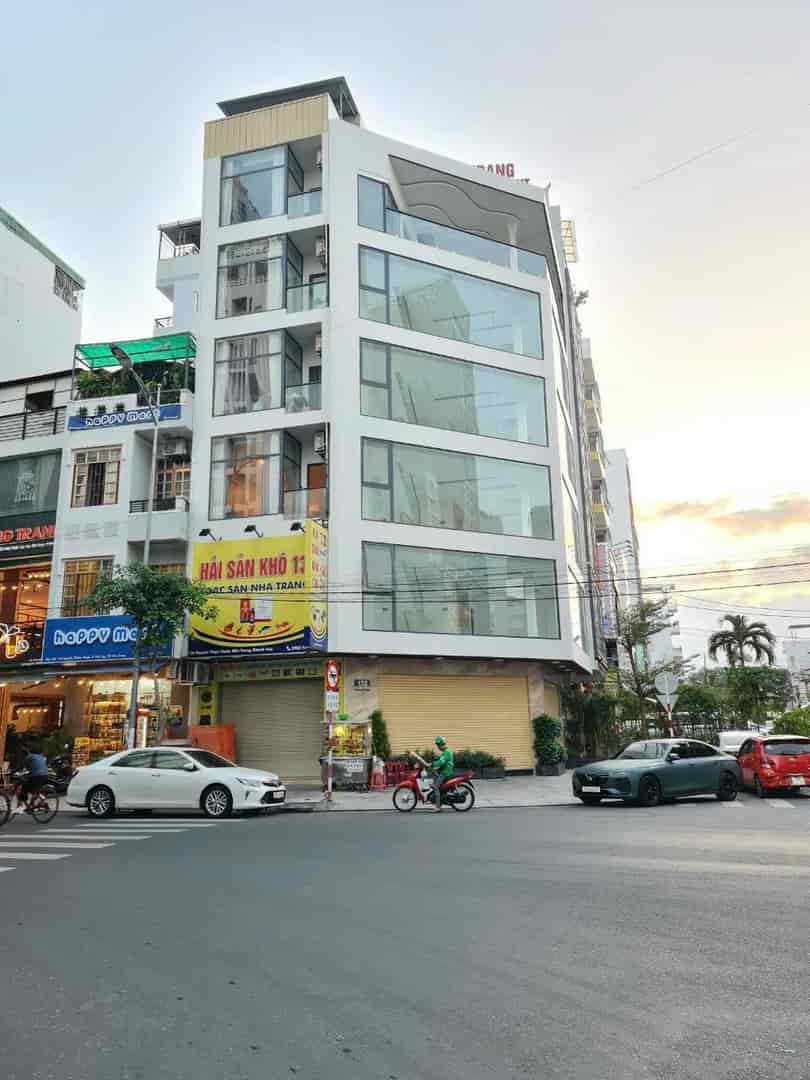 Cần bán căn góc mới xây giá 25 tỷ mặt tiền đường Trần Quang Khải, Tp Nha Trang.