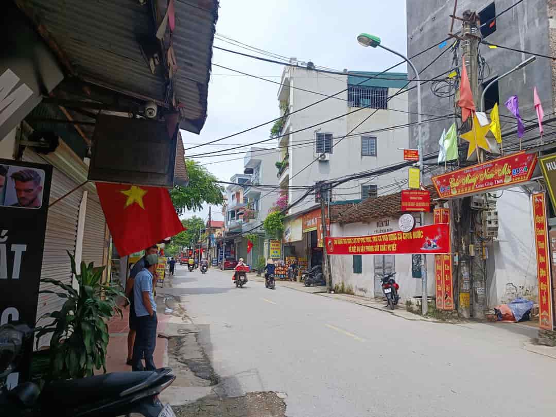 Bán nhà mặt đường Đông La, kinh doanh, ô tô đỗ, gần Đại học Phenikaa, Dương Nội Aeon Mall