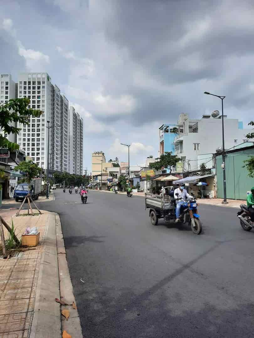 Bán đất Tân Phú, góc 2 mặt tiền, không có lộ giới đường, có lề rộng