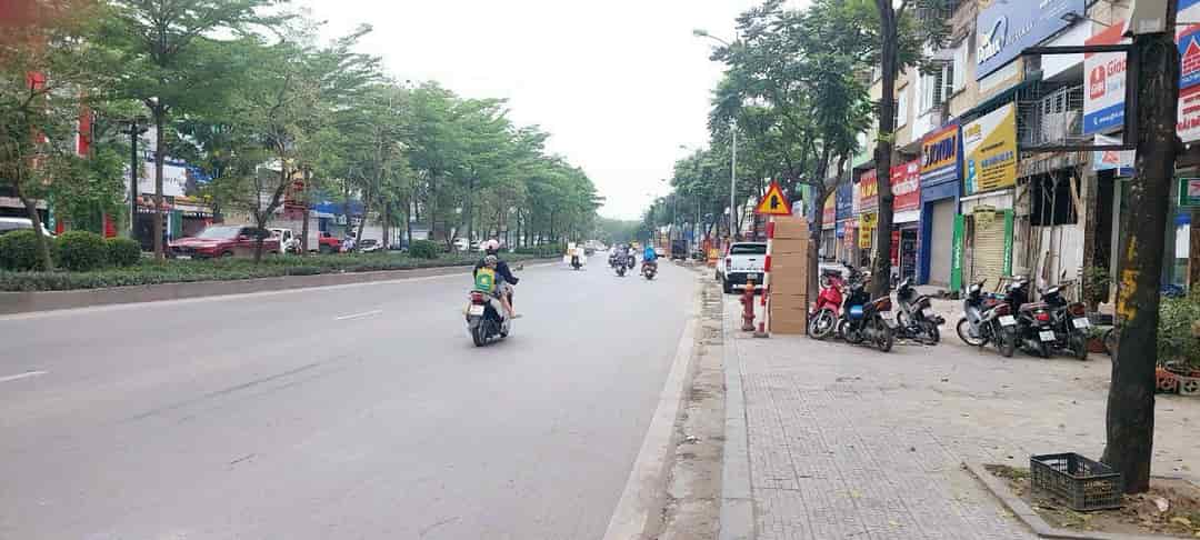 Trục chính đường 42m, siêu hiếm còn sót lại trên thị trường, kinh doanh sầm uất, kđt Văn Phú, Hà Đông