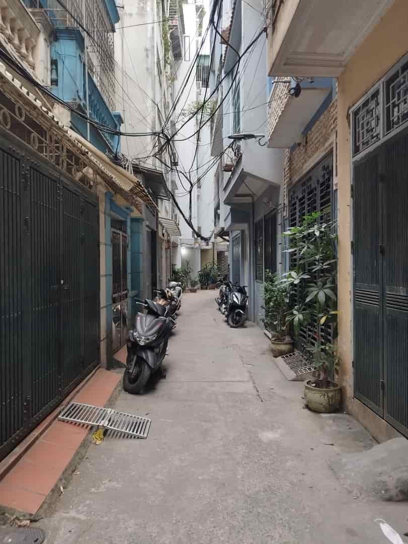 Đầu tư, bán nhà phố Trương Định, 100m2, 2 mặt ngõ ô tô,15 m ra phố, giá 8,6 tỷ.