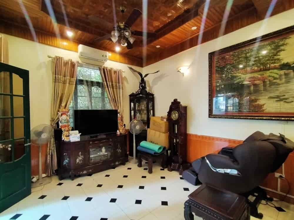 Phân lô phố Nguyễn Sơn, 93m2, MT 5.2m, cạnh 5 tòa Berriver, phố xách tay