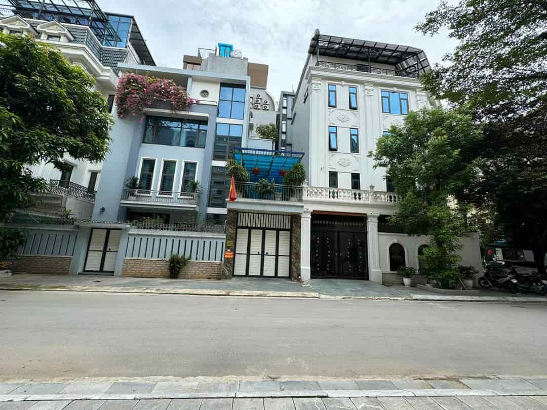 Liền kề Rue De Charme 214 Nguyễn Xiển, Thanh Xuân, 93m2 6T MT 6m, giá 29.5 Tỷ