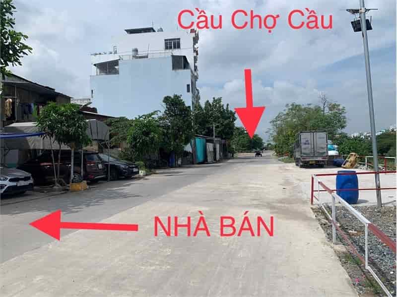 Cần tiền bán căn nhà giá sốc chỉ bán trong vòng 1 tuần, mặt tiền Kênh Tham Lương, P14, G Vấp