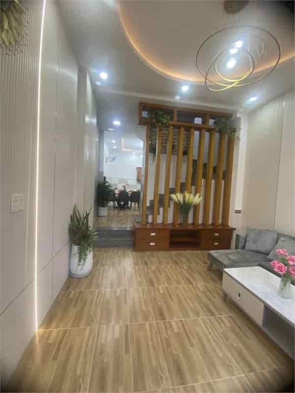 Nhà 50m2, trệt 2 lầu, đường Nguyễn Phúc Chu, phường 15, Tân Bình