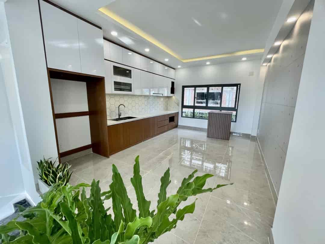 Bán nhà mới Hương Lộ 2 Bình Tân HXH 6m, 5 tầng BTCT 60m2 chỉ nhỉnh 6 tỷ thương lượng