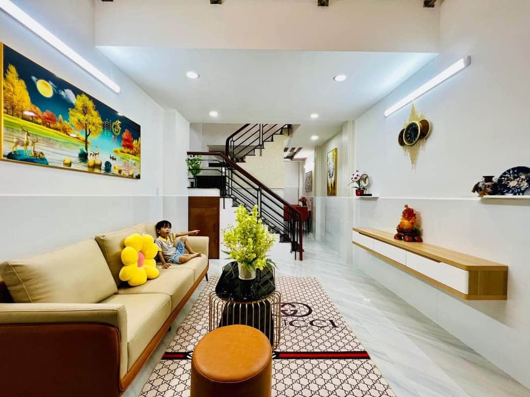 Nhỉnh 5 tỷ có nhà 5 tầng Nguyễn Sỹ Sách phường 15 Tân Bình, tặng nội thất cực đẹp vào ở ngay