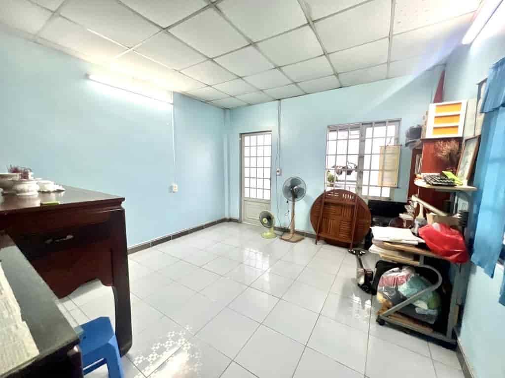 2 tỷ 9 còn thương lượng, gần 60m2, nhà C4 3pn, đs.4 Trường Thọ Thủ Đức