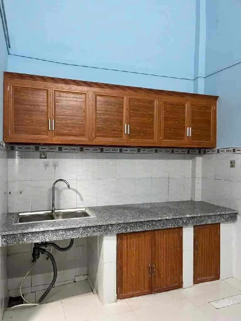 2.7 tỷ, gần 60m2, nhà C4 2pn, gần chợ Gò Công, Long Thạnh Mỹ Q9