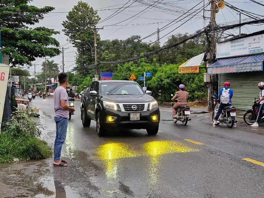 Nhà Mặt Tiền Nguyễn Xiển- Chưa qua đầu tư- Ngang 8m- Long Bình Q9