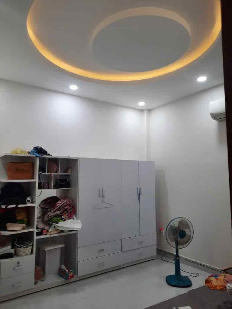 4.4 tỷ, 54m2, nhà 3 tầng, ở ngay, khu phân lô HXH, Nguyễn Xiển Q9