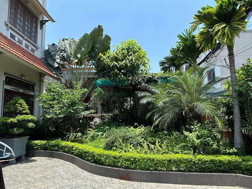 Chính chủ cần bán căn nhà biệt thự sân vườn tại trung tâm ba lan Giếng Đáy, tp Hạ Long, Quảng Ninh