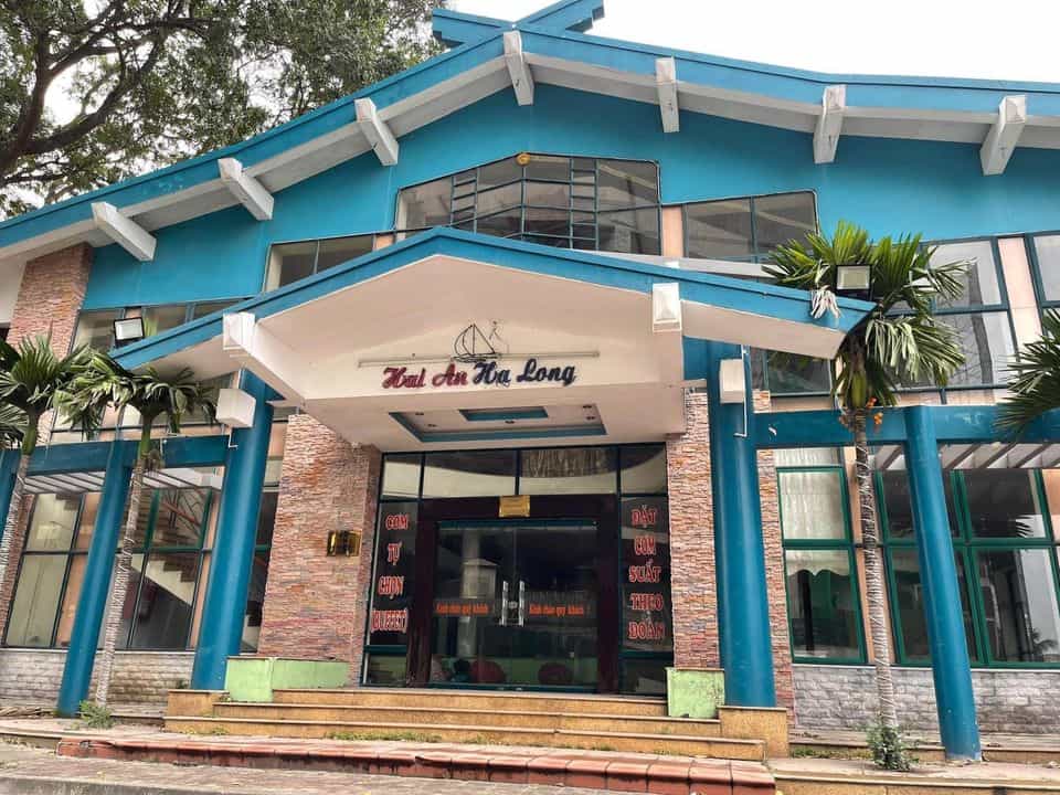 Chính chủ cho thuê 1 nhà hàng vị trí trong khu trung tâm du lịch Bãi Cháy, Hạ Long
