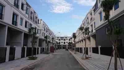Chính chủ bán căn nhà 3 tầng thuộc dự án KDT Dragon Hill Cái Lân tại khu 10 Bãi Cháy, Tp Hạ Long, Quảng Ninh.