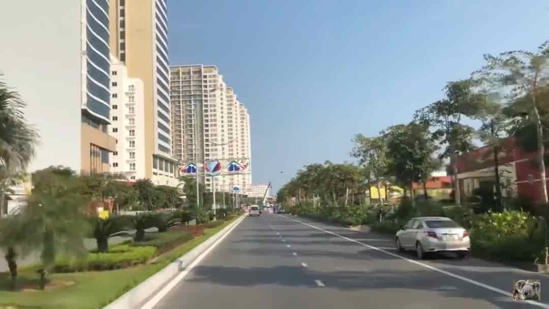 Cần bán đất tặng nhà cấp 4 mặt đường chính Cái Dăm, trung tâm du lịch Bãi Cháy, Hạ Long
