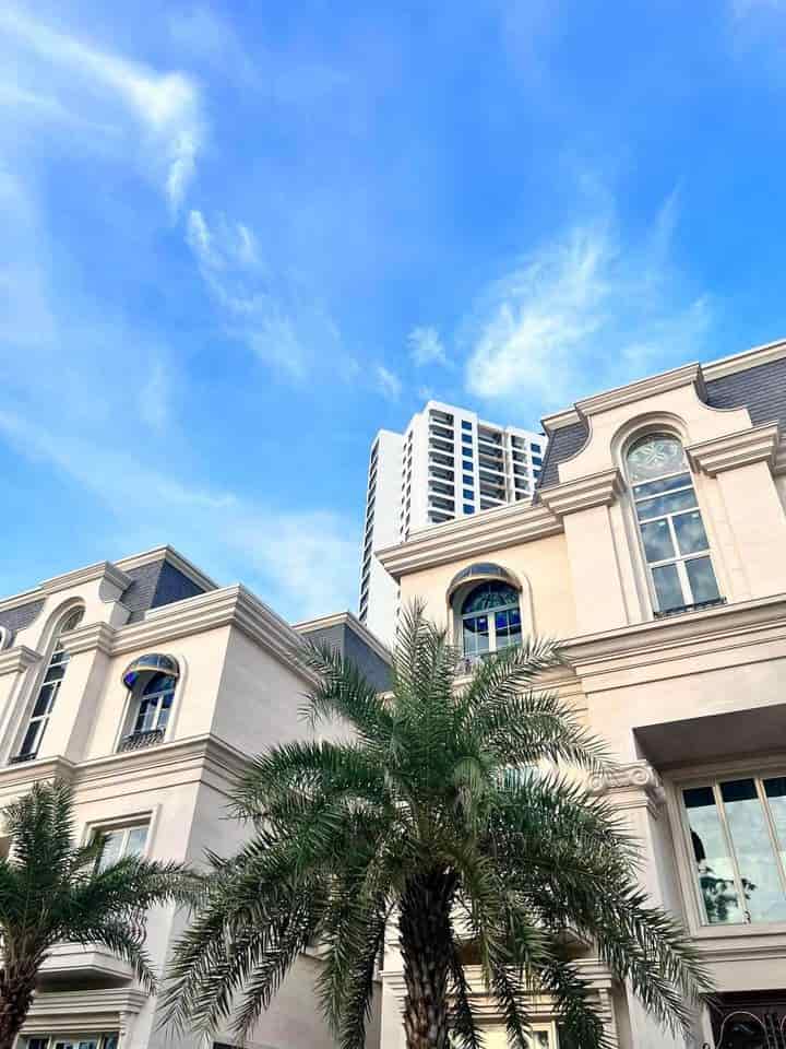 Biệt thự dự án The Sapphire Mansions mặt biển đường Trần Quốc Nghiễn, Bến Đoan, trung tâm Hạ Long