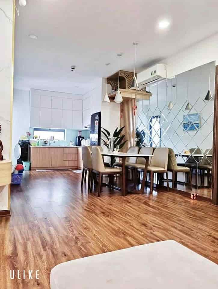 Gia đình chuyển sinh sống cần bán chung cư 2PN lớn 91m2 tại Trần Hưng Đạo Plaza, Hạ Long