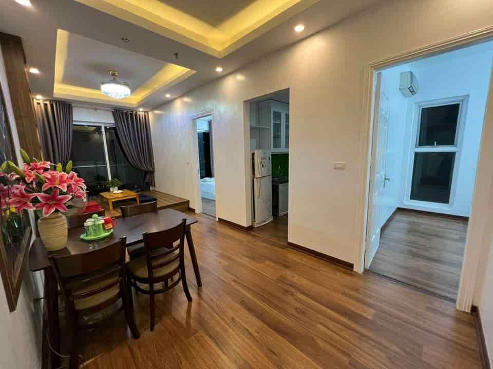 Chính chủ bán căn hộ 2PN 63m2, full Nội thất mới tinh tại trung tâm Bãi Cháy, Hạ Long.