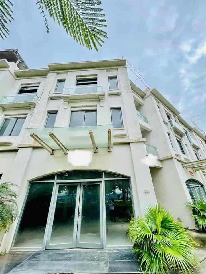 Liền kề 4 tầng view hồ KĐT Marine Plaza Hạ Long, mặt đường Hoàng Quốc Việt và chợ đêm Hùng Thắng, Bãi Cháy.