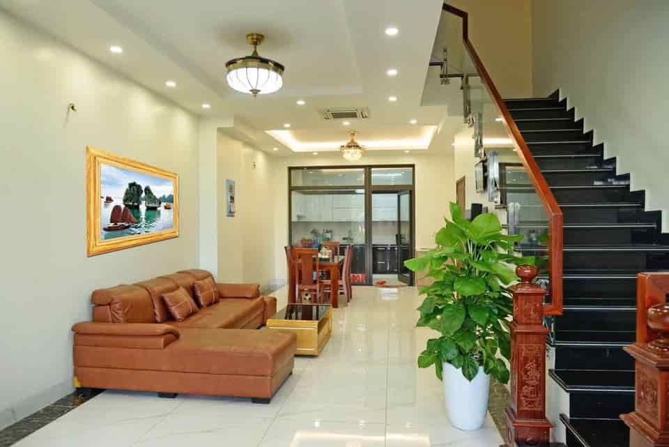 Bán nhà liền kề Green Bay Village 4 tầng 90m2 tại Hùng Thắng, Bãi Cháy, Hạ Long