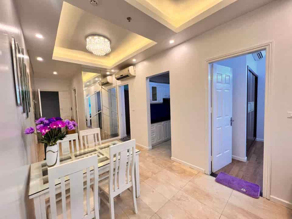 Cần bán căn hộ 2pn, 63m2 view biển hồ Hùng Thắng, trung tâm du lịch Bãi Cháy, Hạ Long.