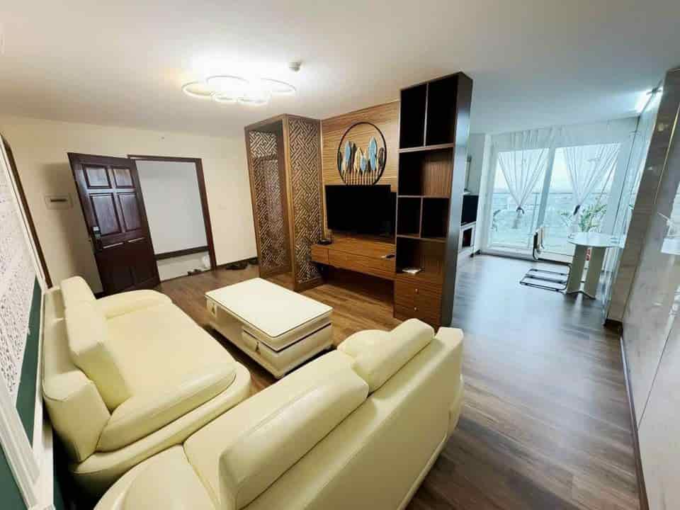 Bán căn chung cư 2PN 68m2 view chính biển toà Newlife mặt đường Hoàng Quốc Việt, trung tâm Bãi Cháy, Hạ Long