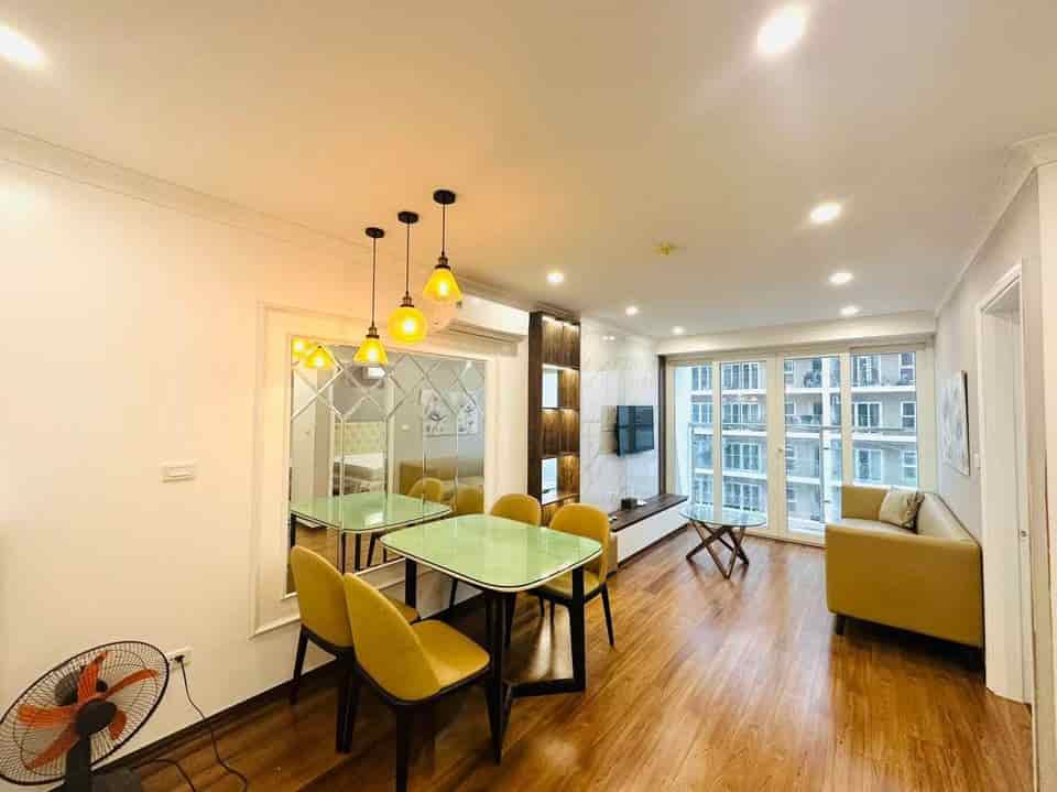 Cần bán căn hộ 2PN 74m2 view Vịnh trung tâm Bãi Cháy, Hạ Long