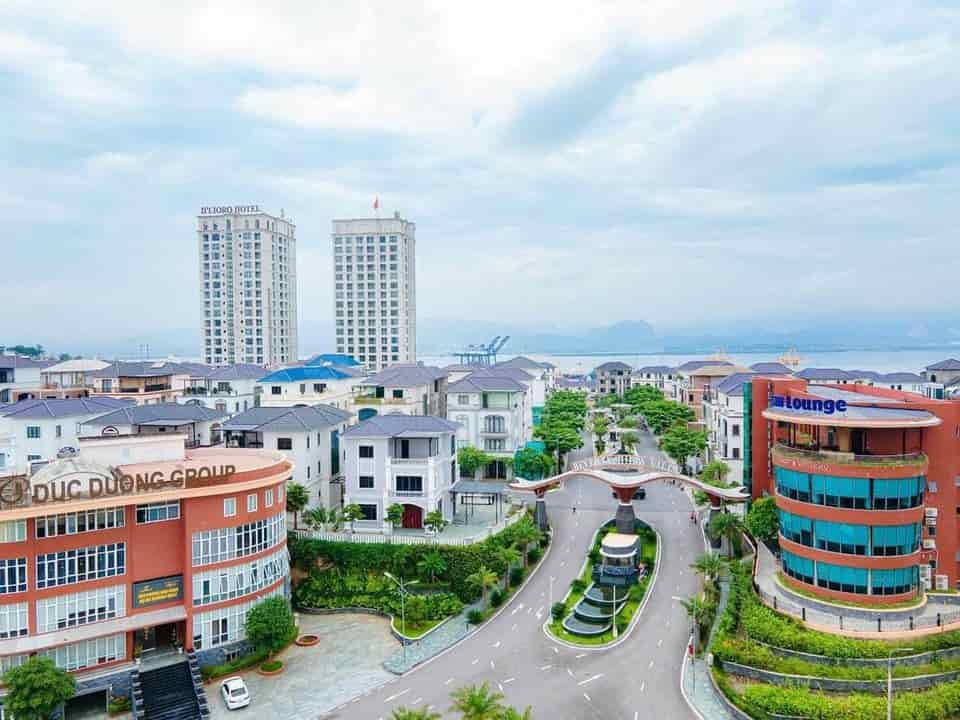 10 tỷ 30%, sở hữu dinh thự 5 sao biệt lập trên đồi duy nhất view Panorama toàn cảnh Vịnh Hạ Long