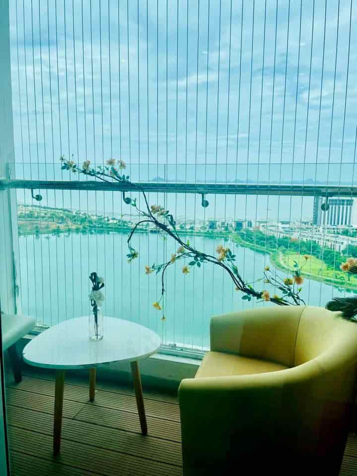 Do chuyển sinh sống cần bán căn Penthouse 240m2 view biển trung tâm du lịch Bãi Cháy Hạ Long